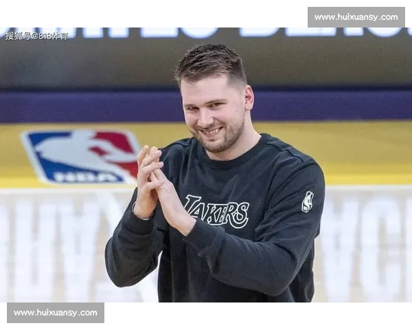 小莫里斯力挺东契奇:体型争议系媒体炒作,得分能力无关胖瘦