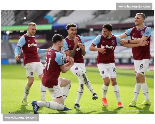 拜仁低价求购吉滕斯遭拒，切尔西 6500 万欧锁定英格兰妖星