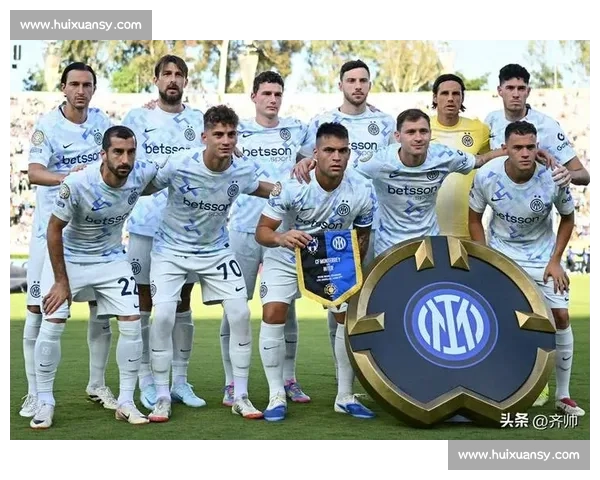 格洛赫远射制胜当选世俱杯最佳 红牛 2-1 帕丘卡 格洛赫远射制胜当选世俱杯最佳 红牛 2-1 帕丘卡